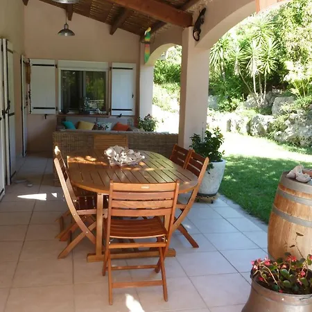 Villa Sleeps 8 Pool Air Con Wifi Antibes