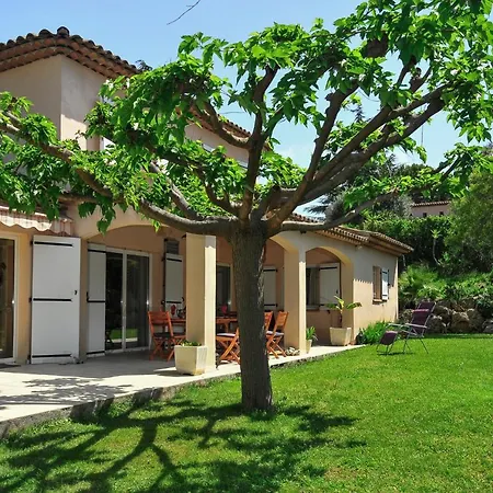 Villa Sleeps 8 Pool Air Con Wifi