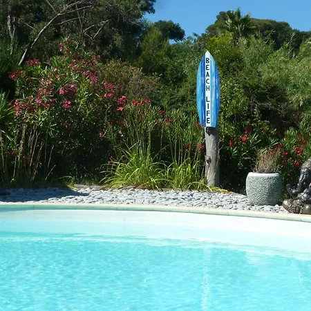 Sleeps 8 Pool Air Con Wifi Antibes