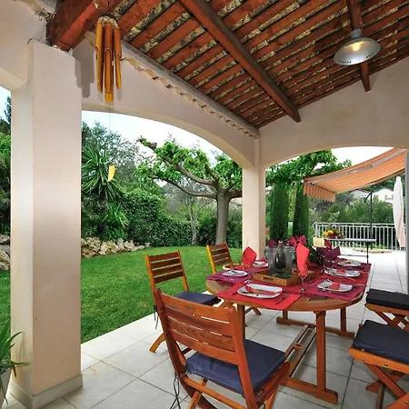 Sleeps 8 Pool Air Con Wifi Villa